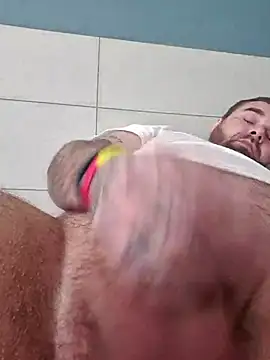 XXBigStrokesXX online show from March 28, 7:04 pm