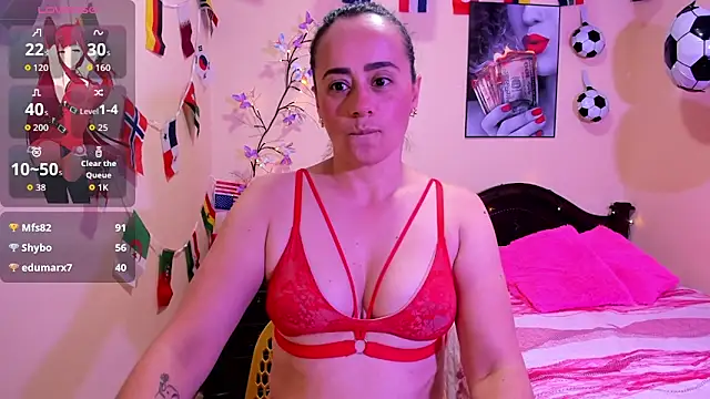 Snapshot of sara_florez12 chatting on June 30, 10:59 am sara florez12 online show from June 30, 10:59 am