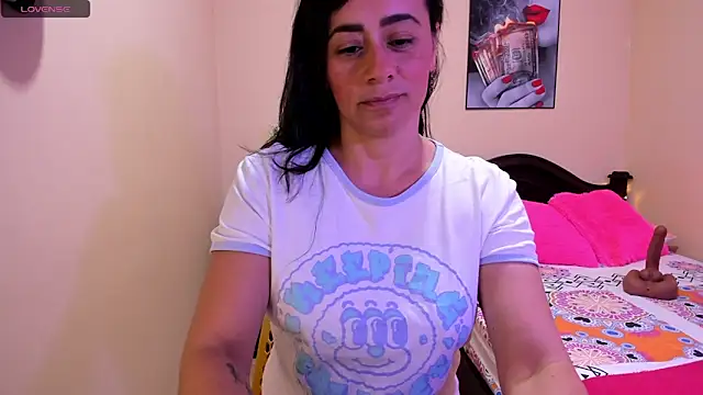 sara florez12 online show from April 14, 11:15 am