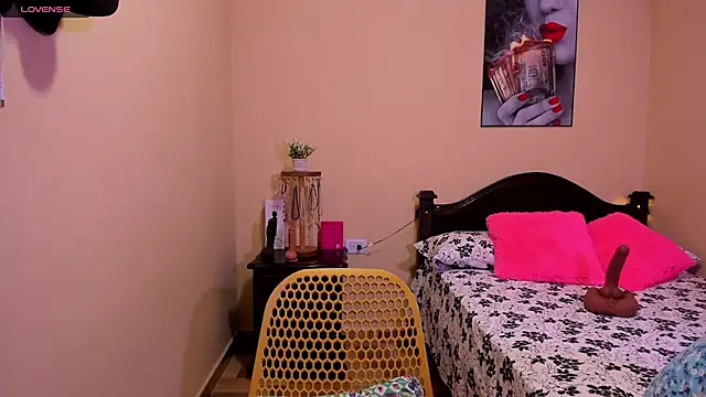 sara florez12 online show from March 25, 11:31 am