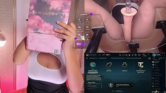 Snapshot of LadyReload chatting on May 23, 4:17 pm LadyReload online show from May 23, 4:17 pm
