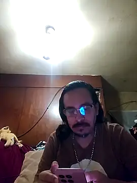 KIKE LION990 online show from April 6, 9:16 pm