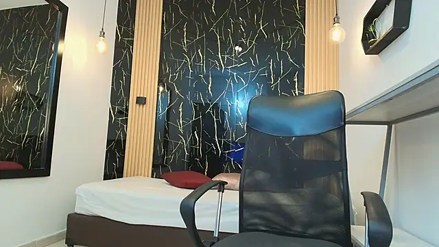 ValeriHot 1 online show from March 19, 3:17 am