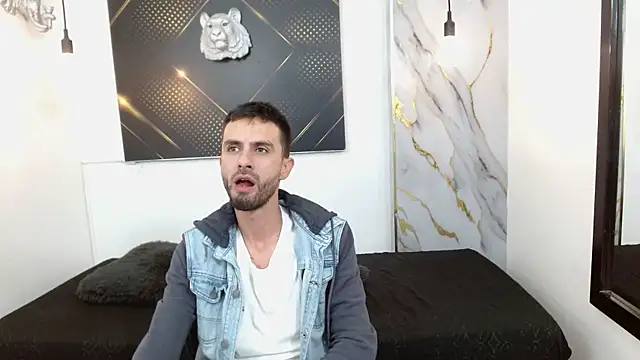 KingOfTemptation online show from March 20, 3:18 am