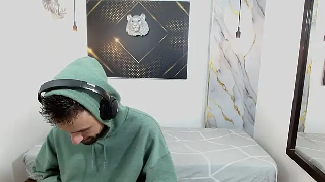 KingOfTemptation online show from April 7, 3:41 am