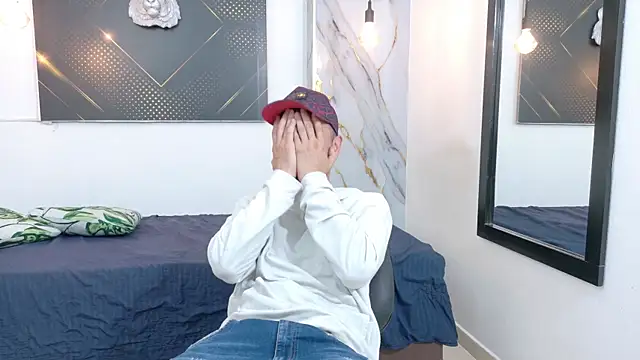 Snapshot of KingOfTemptation chatting on June 21, 2:50 am KingOfTemptation online show from June 21, 2:50 am