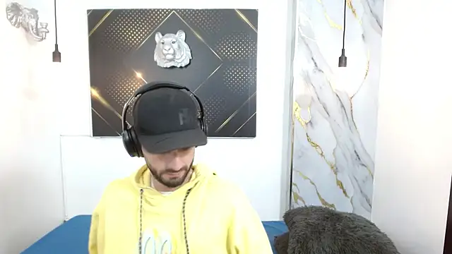 KingOfTemptation online show from April 5, 3:24 am