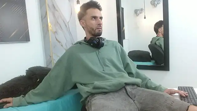 KingOfTemptation online show from April 14, 3:44 am