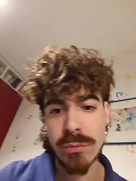 S4l4m1n0 online show from April 18, 2:58 am