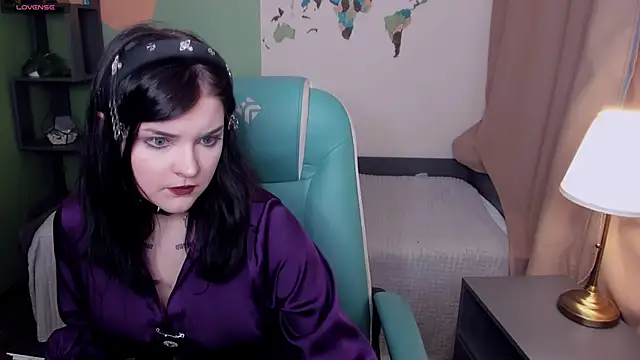 EsterTwilight online show from March 14, 3:29 pm