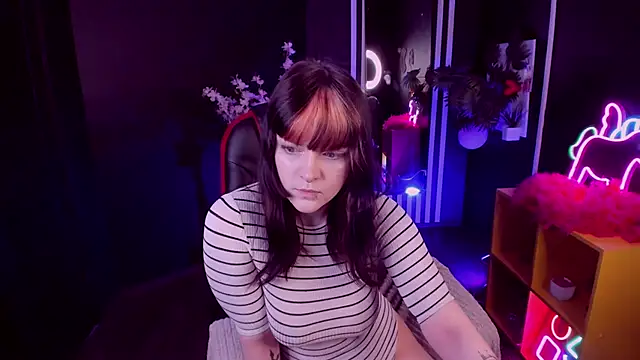 EsterTwilight online show from May 22, 9:02 pm