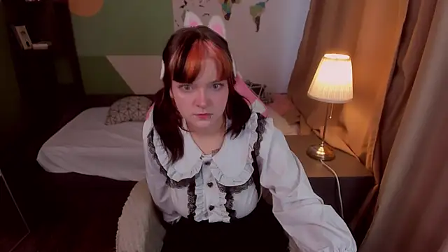 EsterTwilight online show from May 14, 4:04 pm