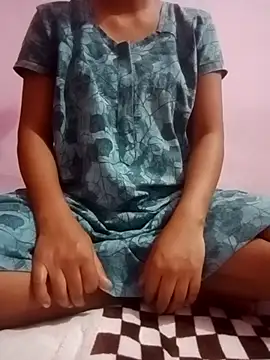 yesmam36 online show from April 18, 4:53 pm