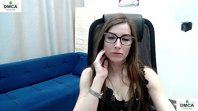 Snapshot of eva_lady chatting on May 13, 8:43 am eva lady online show from May 13, 8:43 am
