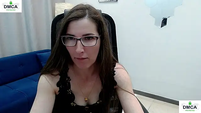 Snapshot of eva_lady chatting on May 23, 10:25 am eva lady online show from May 23, 10:25 am