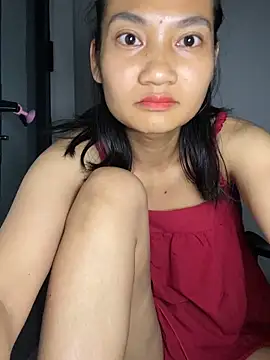 -Lilyn- online show from April 3, 6:14 pm