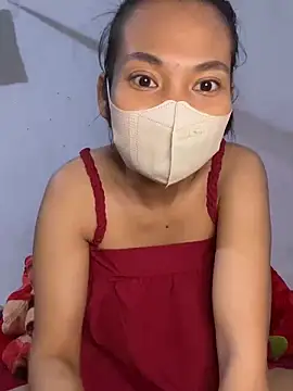 -Lilyn- online show from March 13, 1:43 am