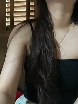 Snapshot of Lyn_baby chatting on March 9, 8:51 am Lyn baby online show from March 9, 8:51 am