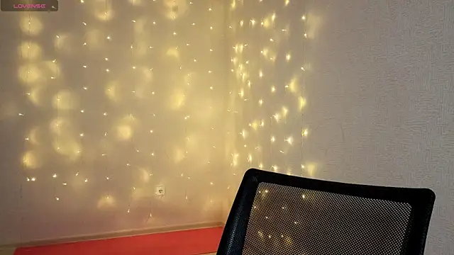 Sweet Pussy Girl online show from April 17, 11:35 am