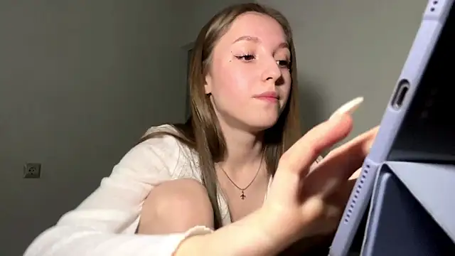 Sweet Pussy Girl online show from March 12, 12:42 pm