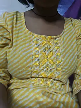 Snapshot of nidhii_nude chatting on May 24, 6:13 am nidhii nude online show from May 24, 6:13 am