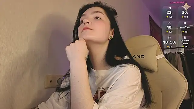 Luna Moon13 online show from April 10, 1:12 am