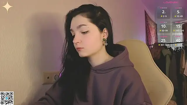 Snapshot of Luna_Moon13 chatting on May 15, 1:14 am Luna Moon13 online show from May 15, 1:14 am