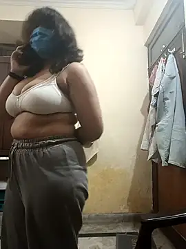 yourHaseena online show from March 26, 4:38 pm