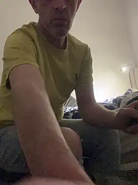 ParisSlut online show from March 9, 7:50 pm