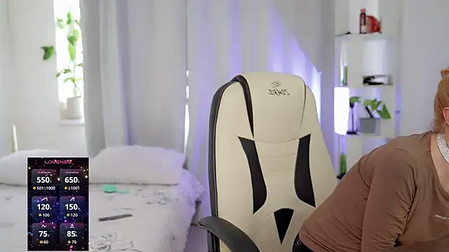 Myfeet inyourmouth online show from April 5, 2:13 pm