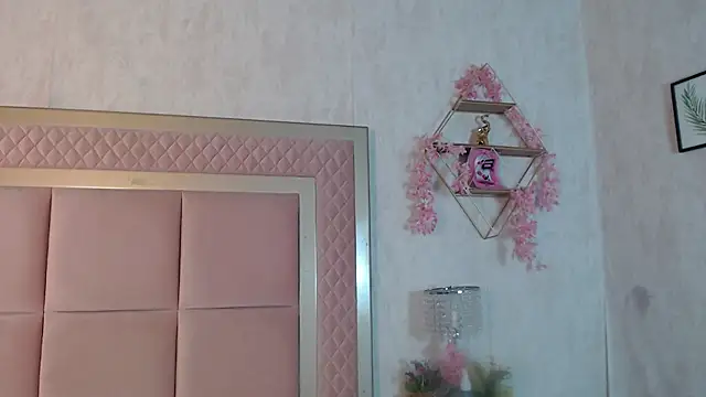 Madii  online show from March 28, 12:06 pm