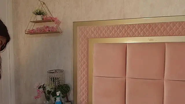 Madii  online show from March 29, 12:07 pm