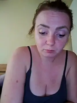 Bella-Monroe online show from April 7, 1:35 pm