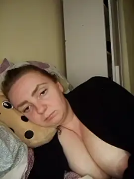 Bella-Monroe online show from April 19, 6:10 pm
