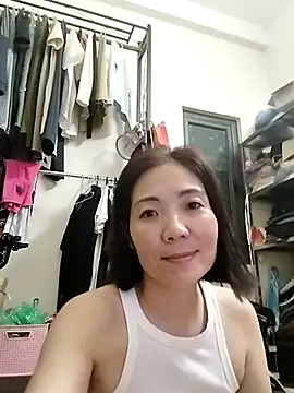 Snapshot of Miinn99 chatting on July 6, 2:46 pm Miinn99 online show from July 6, 2:46 pm