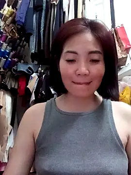 Snapshot of Miinn99 chatting on May 22, 3:32 pm Miinn99 online show from May 22, 3:32 pm