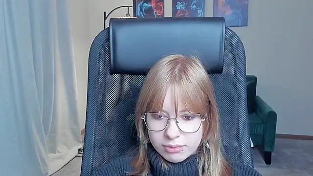 NiaHodge online show from March 10, 1:37 pm