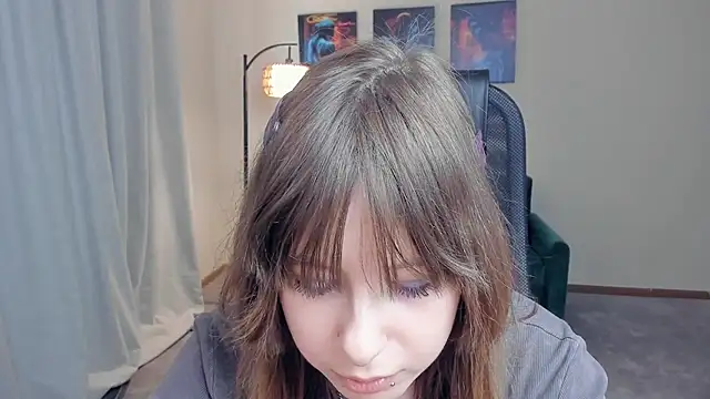 NiaHodge online show from March 9, 10:30 am