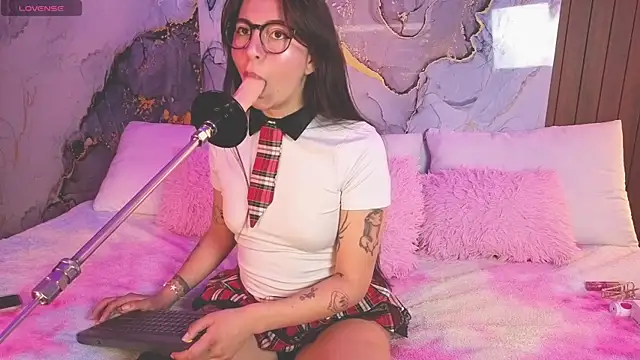 abbycandhy online show from May 18, 2:22 pm