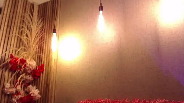 Vicky Angeel online show from April 14, 1:27 pm