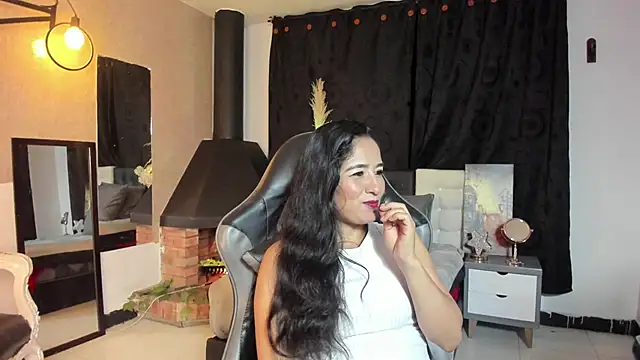 Snapshot of Vicky_Angeel chatting on June 4, 3:55 am Vicky Angeel online show from June 4, 3:55 am