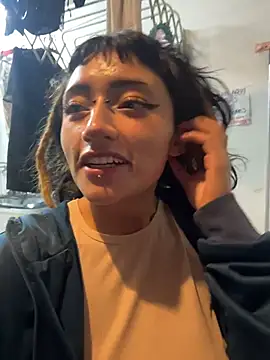 baby akuma online show from March 27, 8:26 am