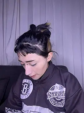 baby akuma online show from April 2, 5:25 am