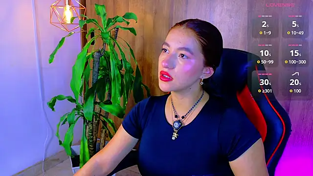 Victoria Rous online show from March 19, 8:31 pm