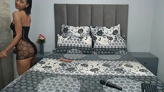 Lee Babe online show from July 16, 1:08 pm