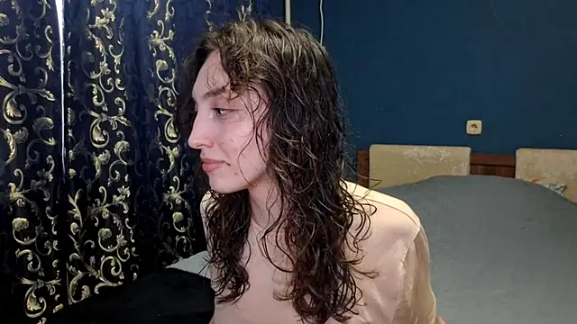 CindyLight online show from April 19, 4:08 pm