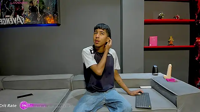 Ender h0tt online show from April 14, 2:11 pm