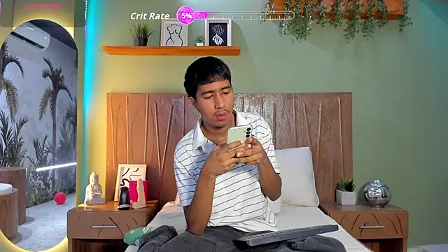 Ender h0tt online show from July 13, 9:58 pm