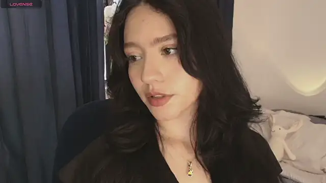 Snapshot of Katiieee chatting on August 8, 3:19 pm Katiieee online show from August 8, 3:19 pm