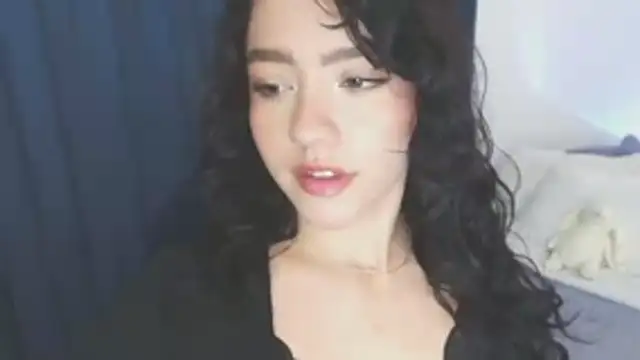 Snapshot of Katiieee chatting on June 24, 3:38 am Katiieee online show from June 24, 3:38 am